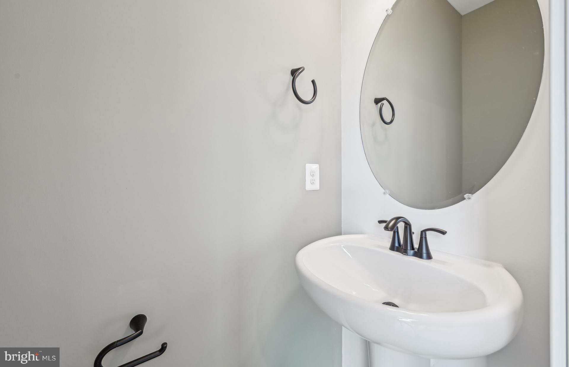 Real estate listing preview #14