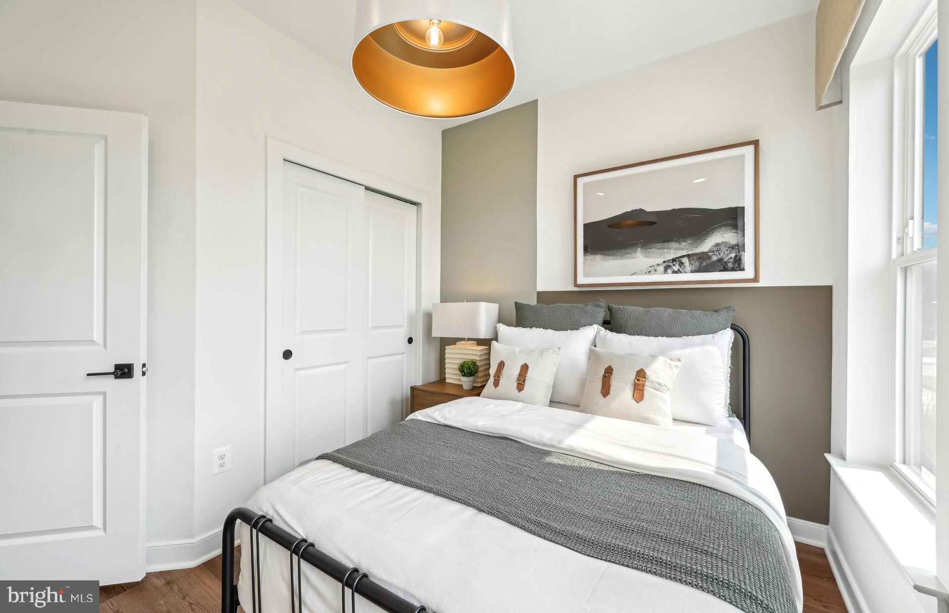 Real estate listing preview #3