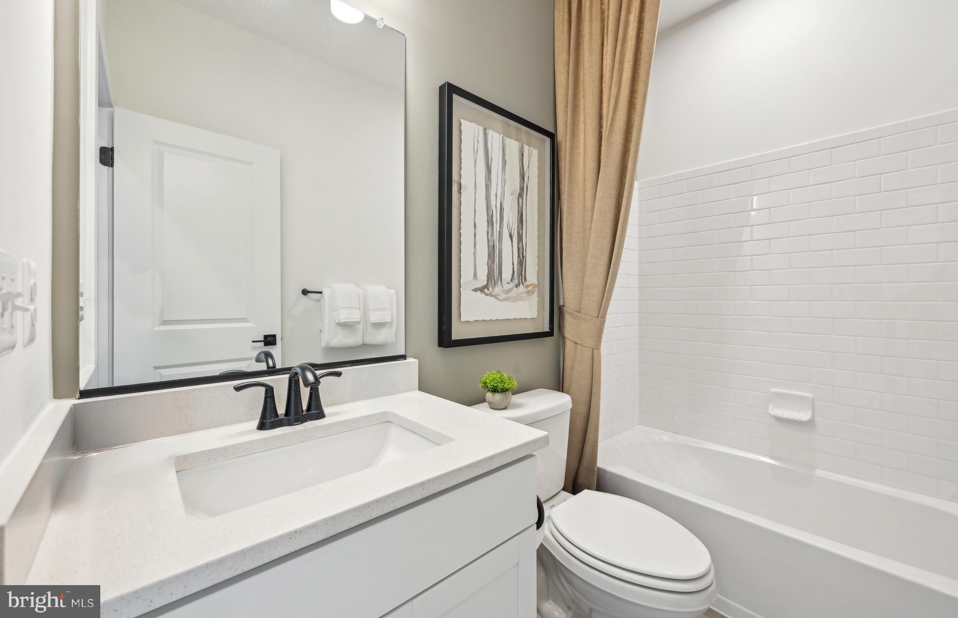 Real estate listing preview #4