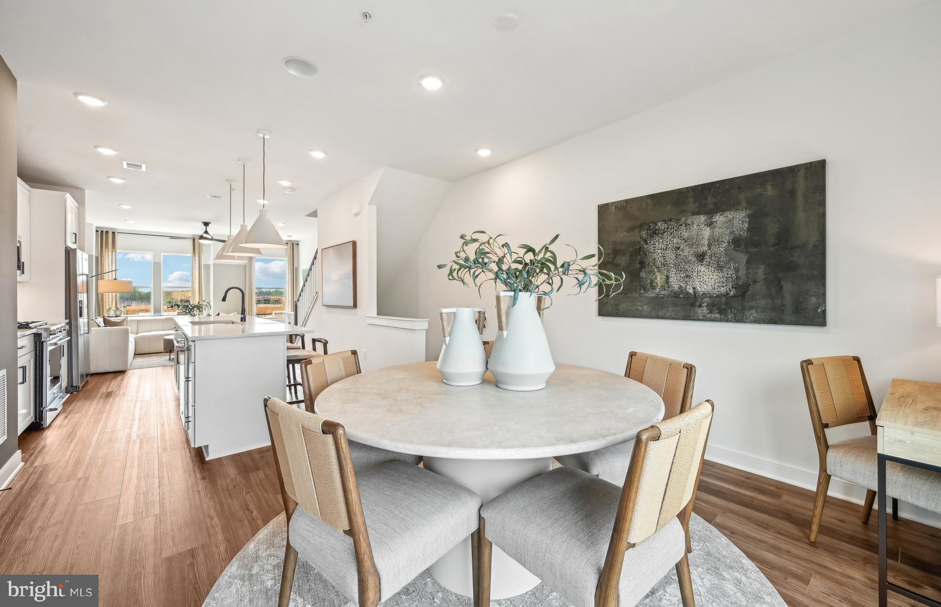 Real estate listing preview #9