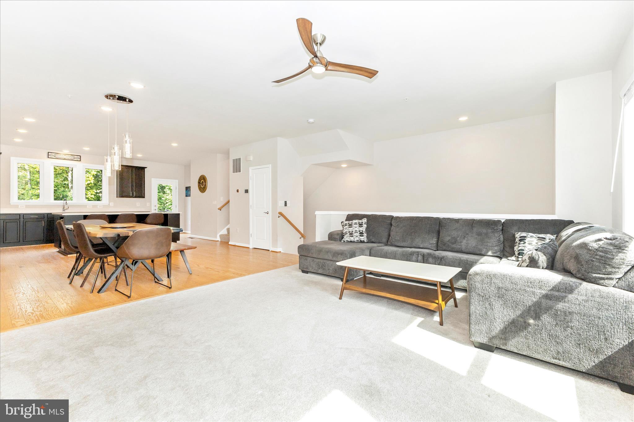 Real estate listing preview #8