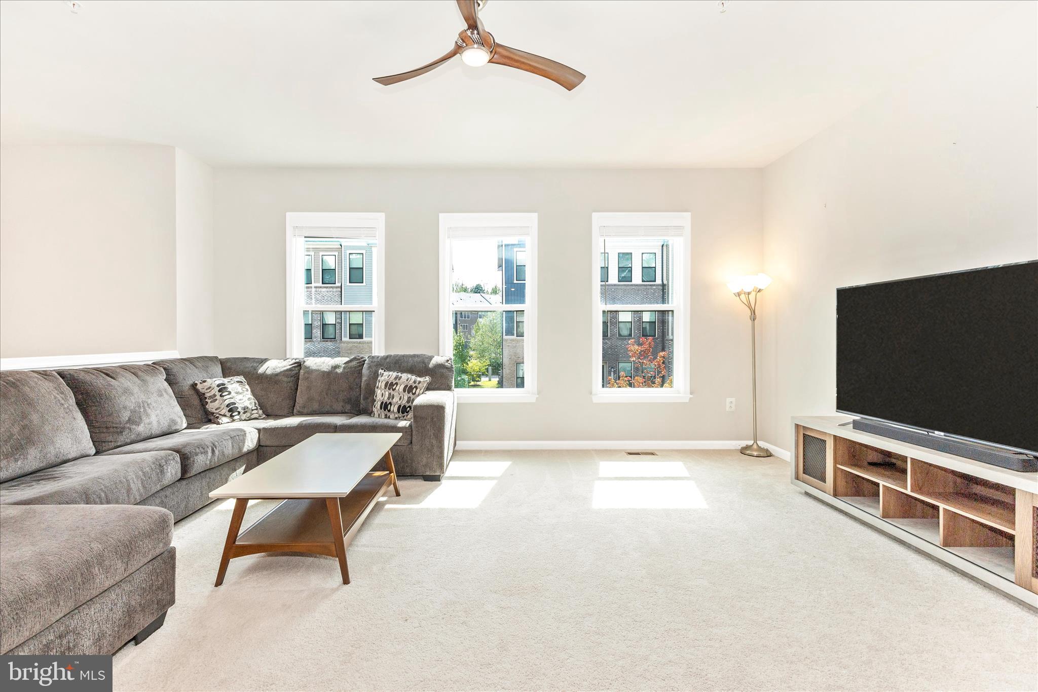 Real estate listing preview #5