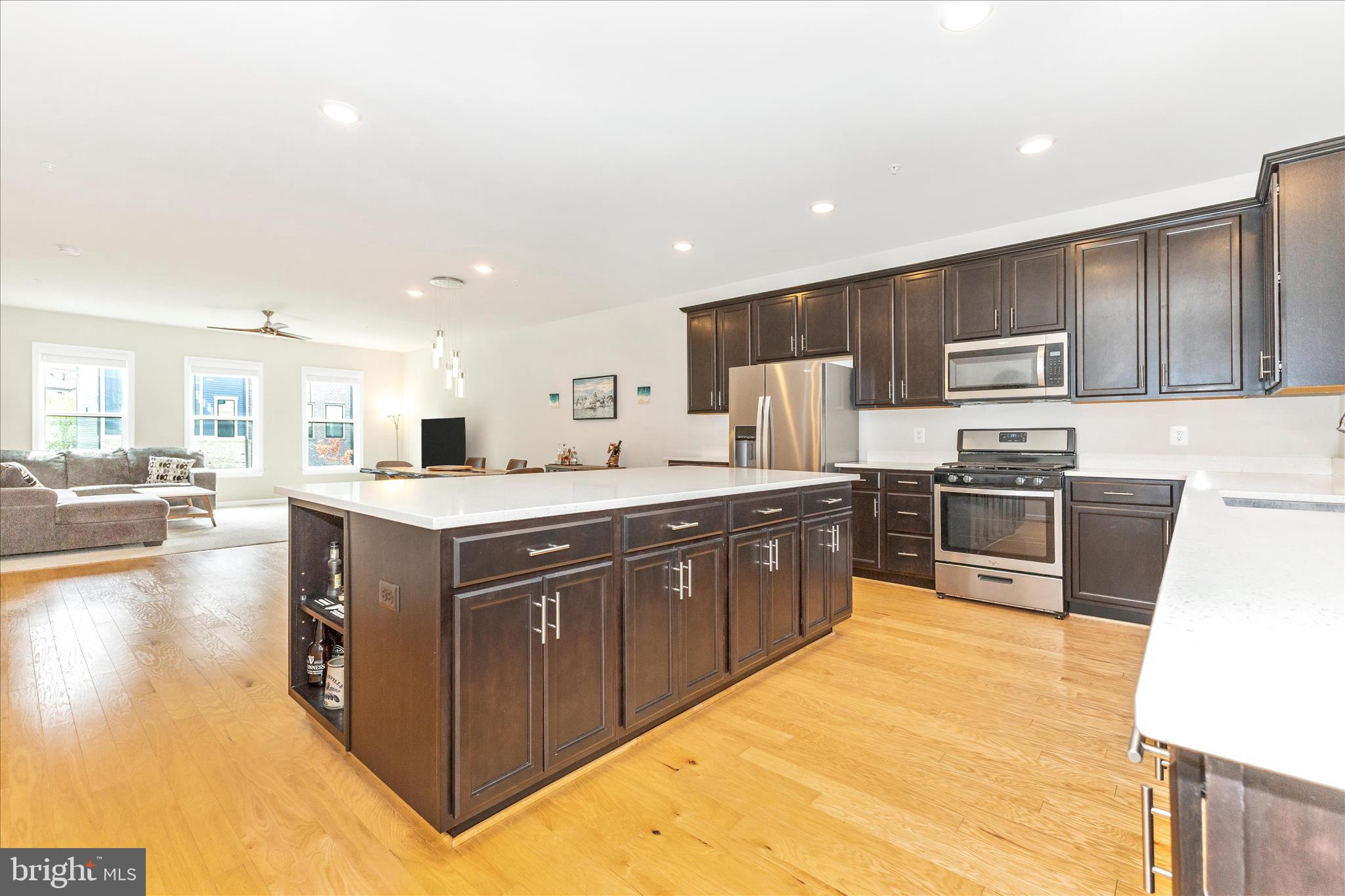 Real estate listing preview #15