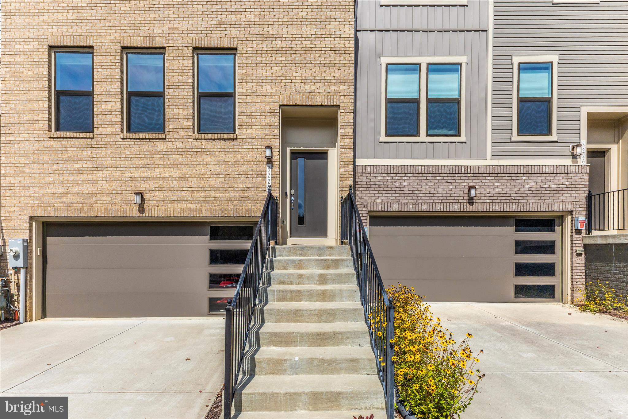 Real estate listing preview #3