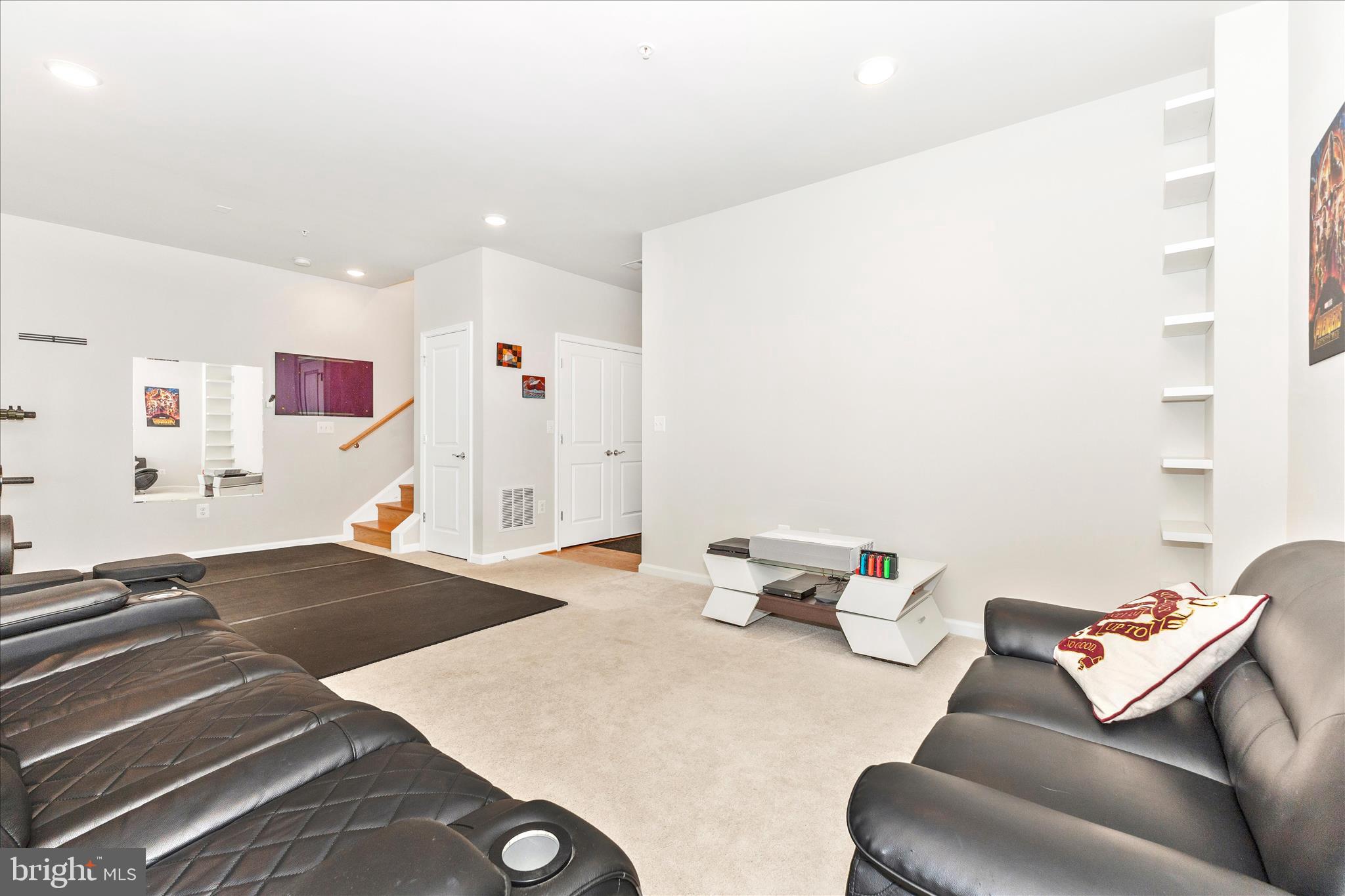 Real estate listing preview #34