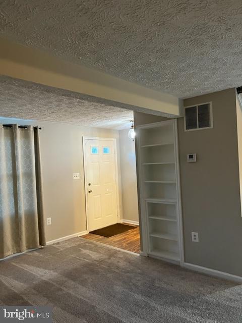 Real estate listing preview #4