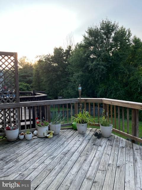 Real estate listing preview #16