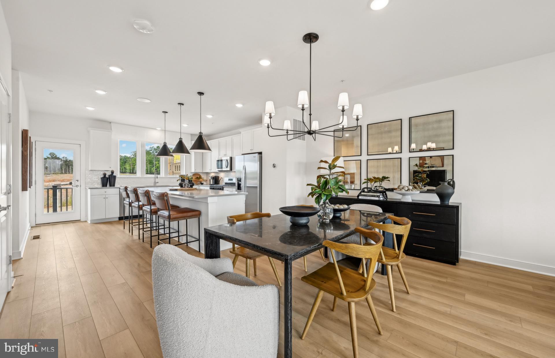 Real estate listing preview #12