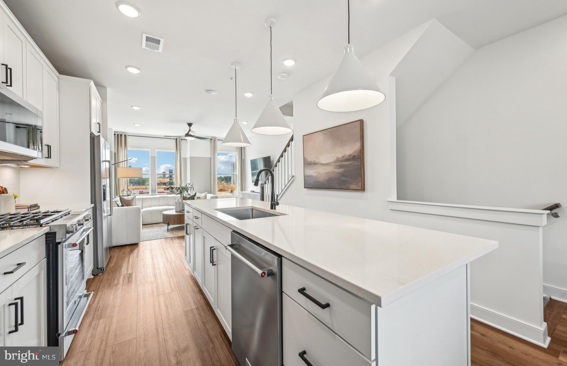 Real estate listing preview #10