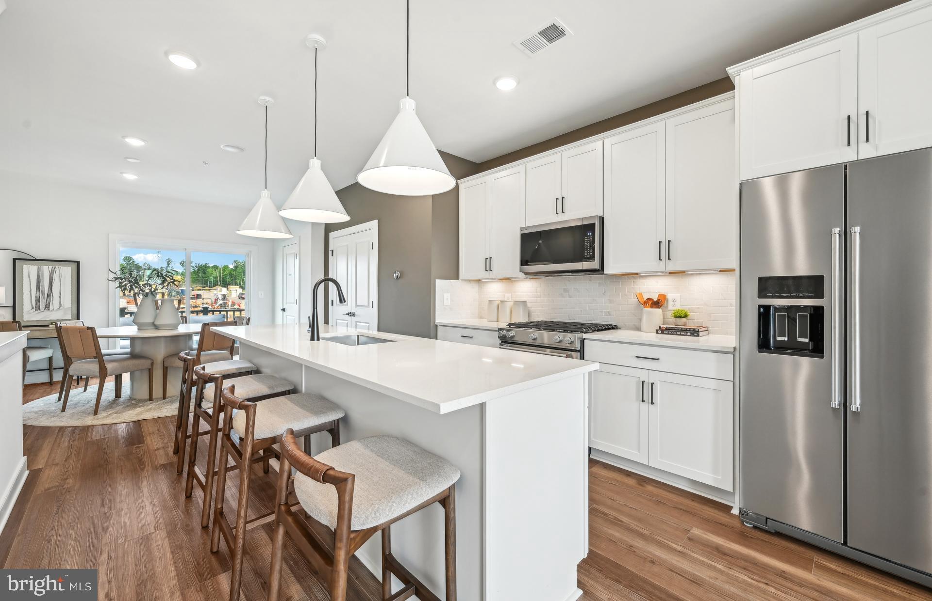 Real estate listing preview #12