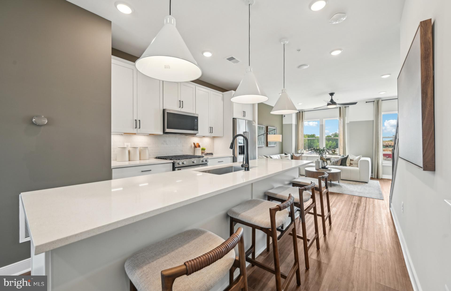 Real estate listing preview #11