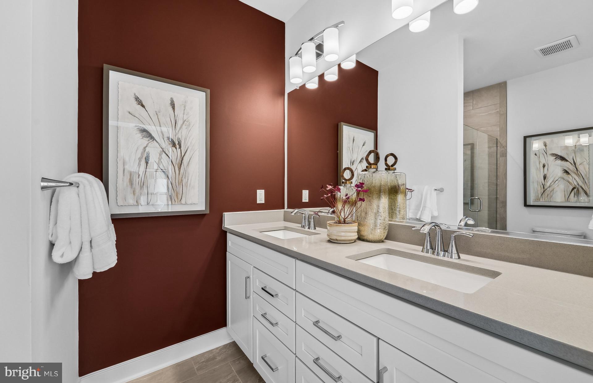 Real estate listing preview #17