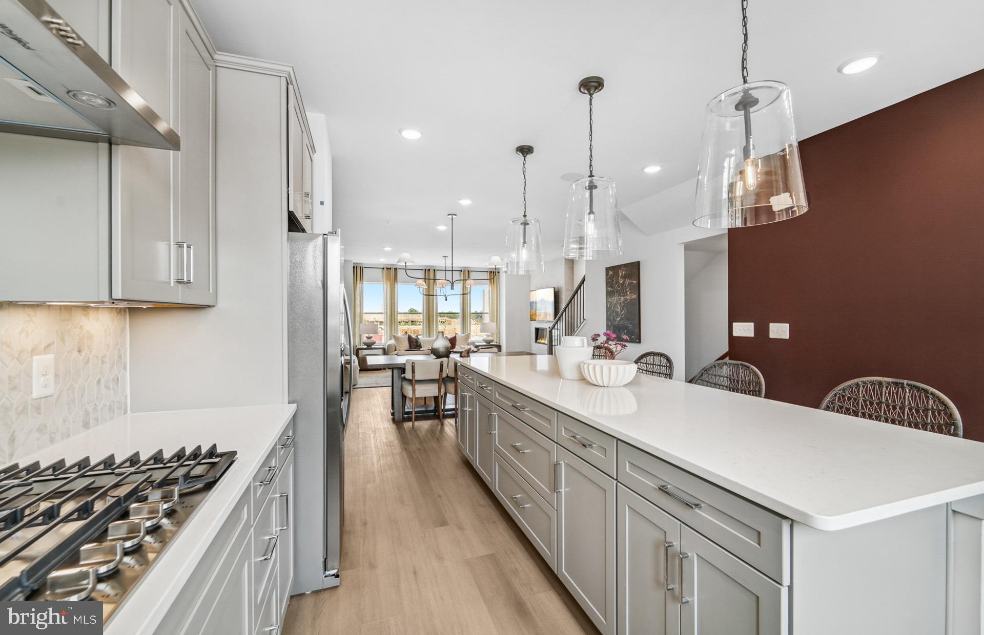 Real estate listing preview #6