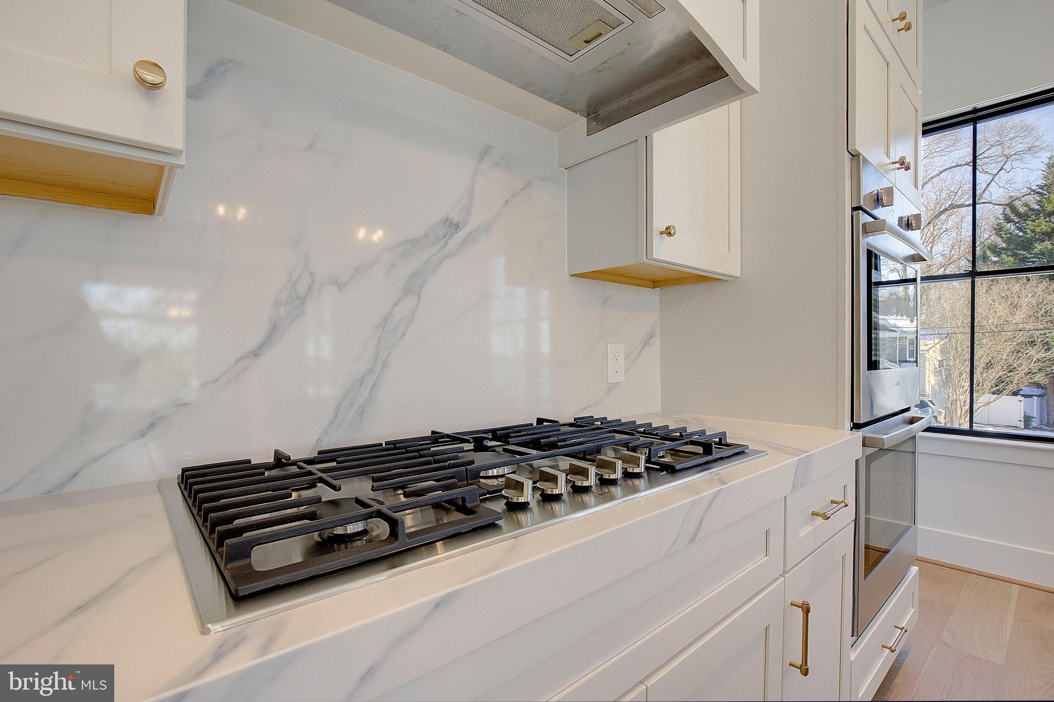 Real estate listing preview #15