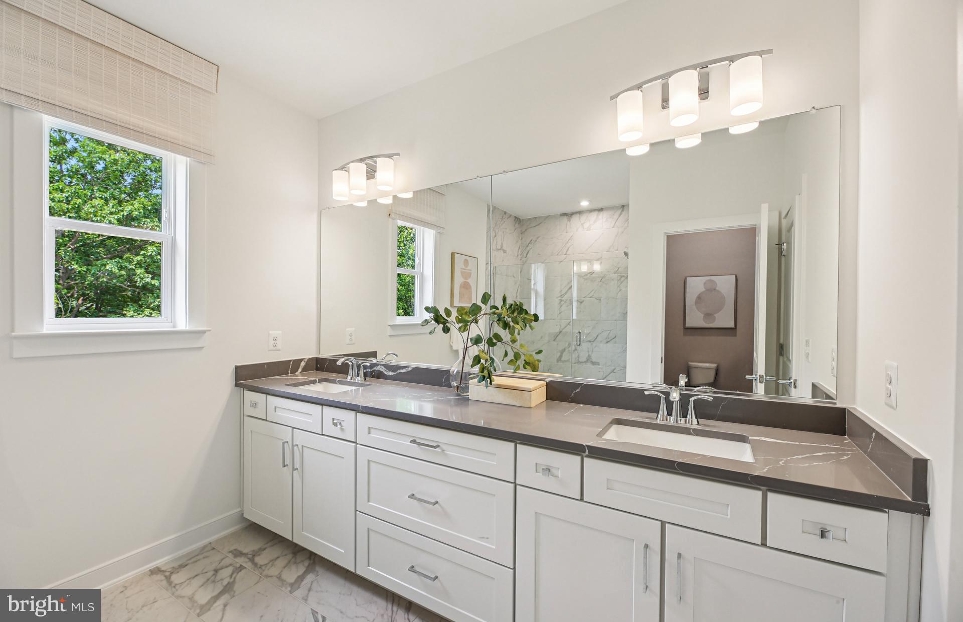 Real estate listing preview #9