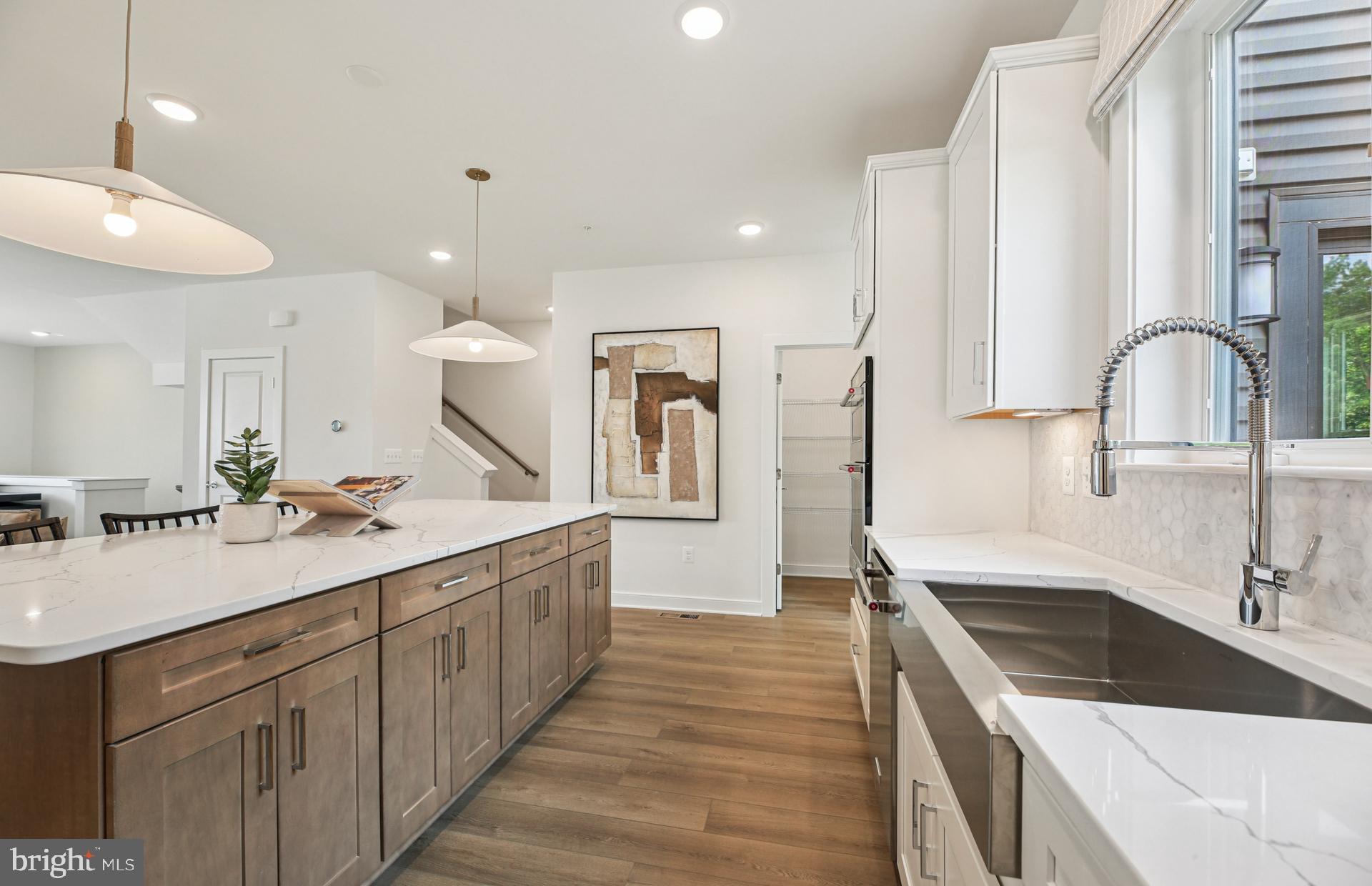 Real estate listing preview #6