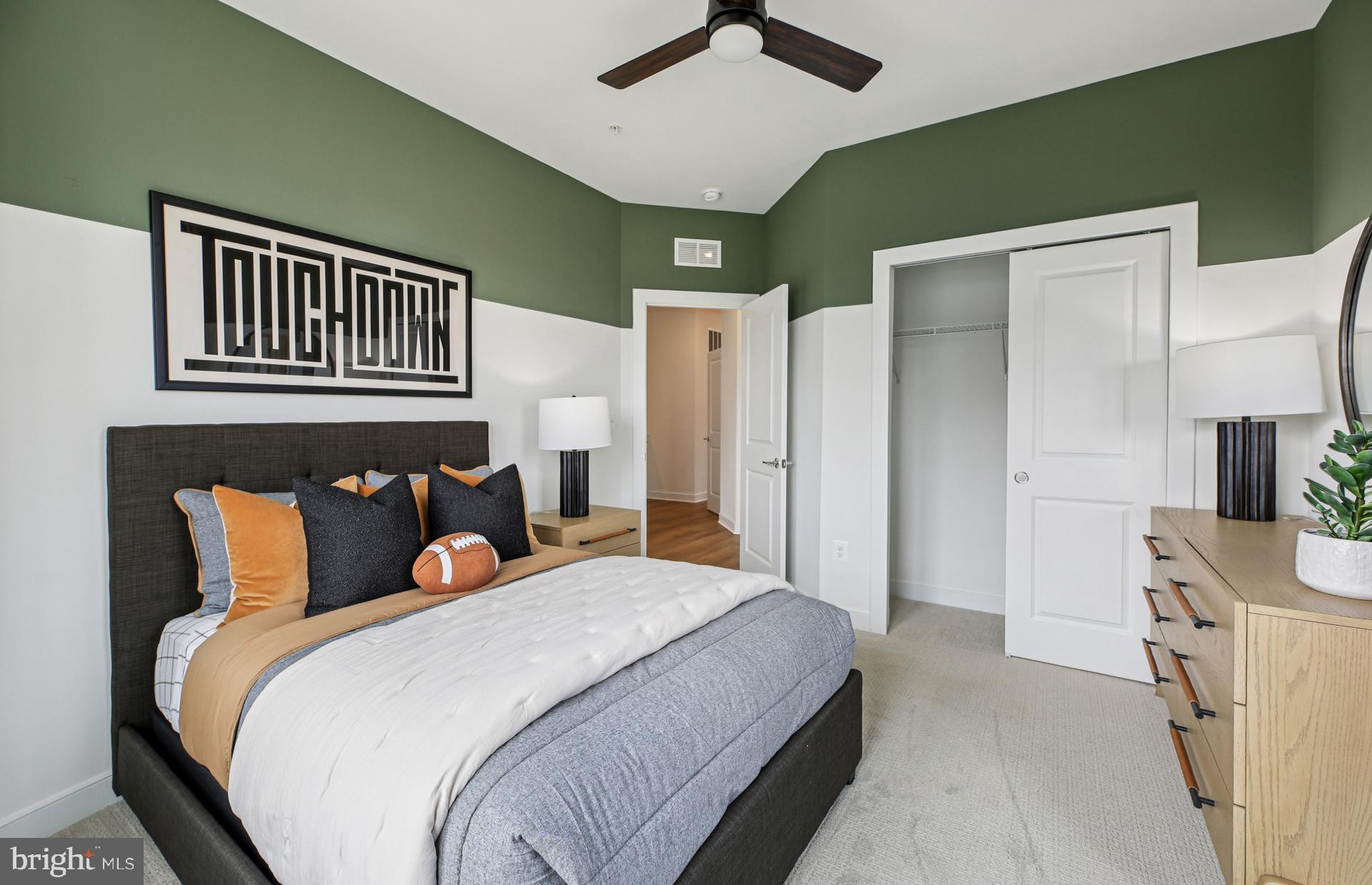 Real estate listing preview #13