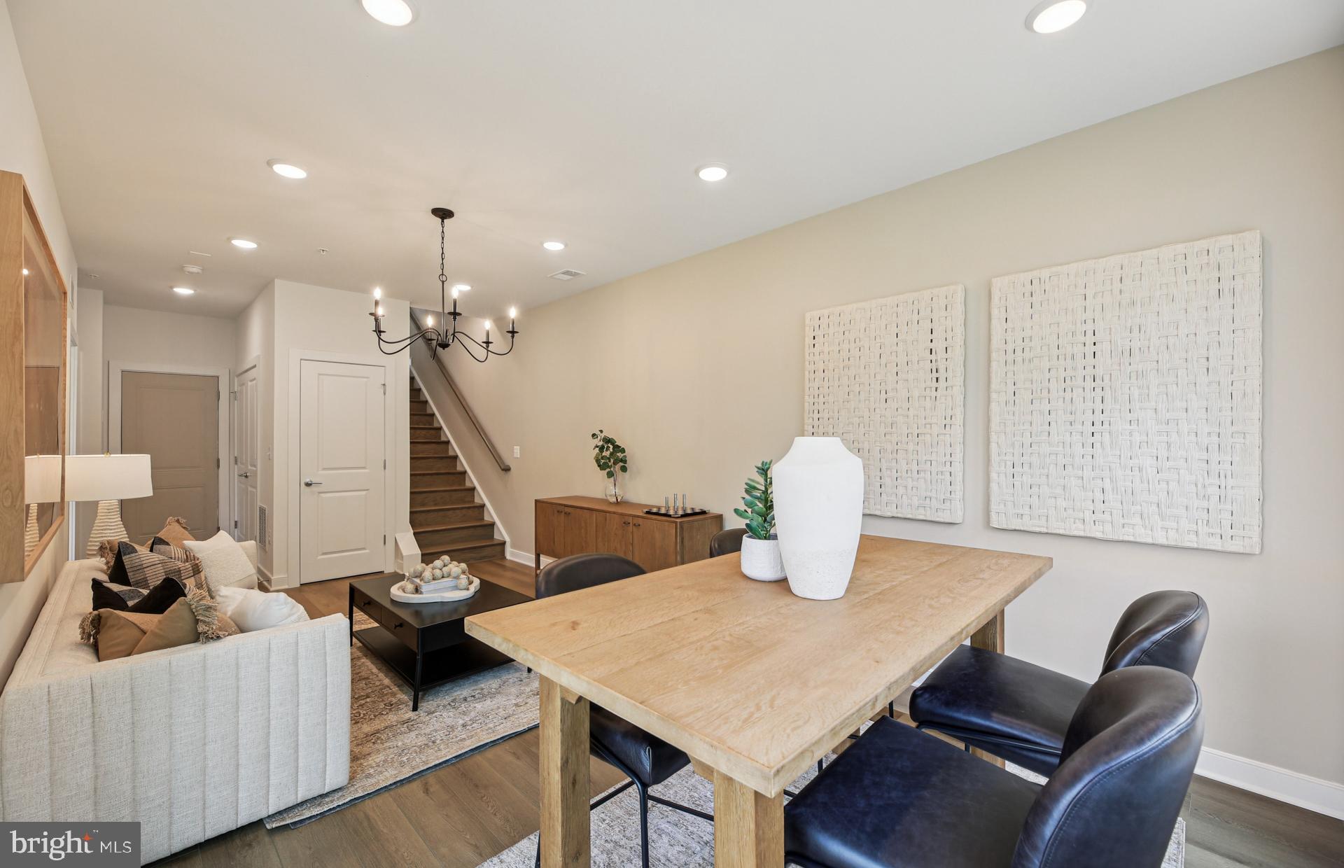 Real estate listing preview #16