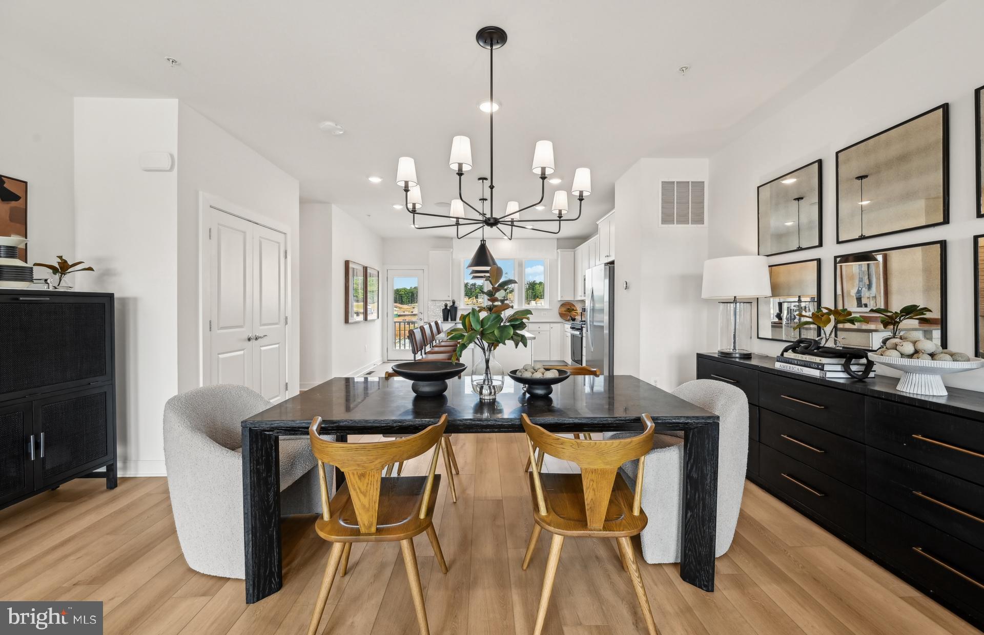 Real estate listing preview #14