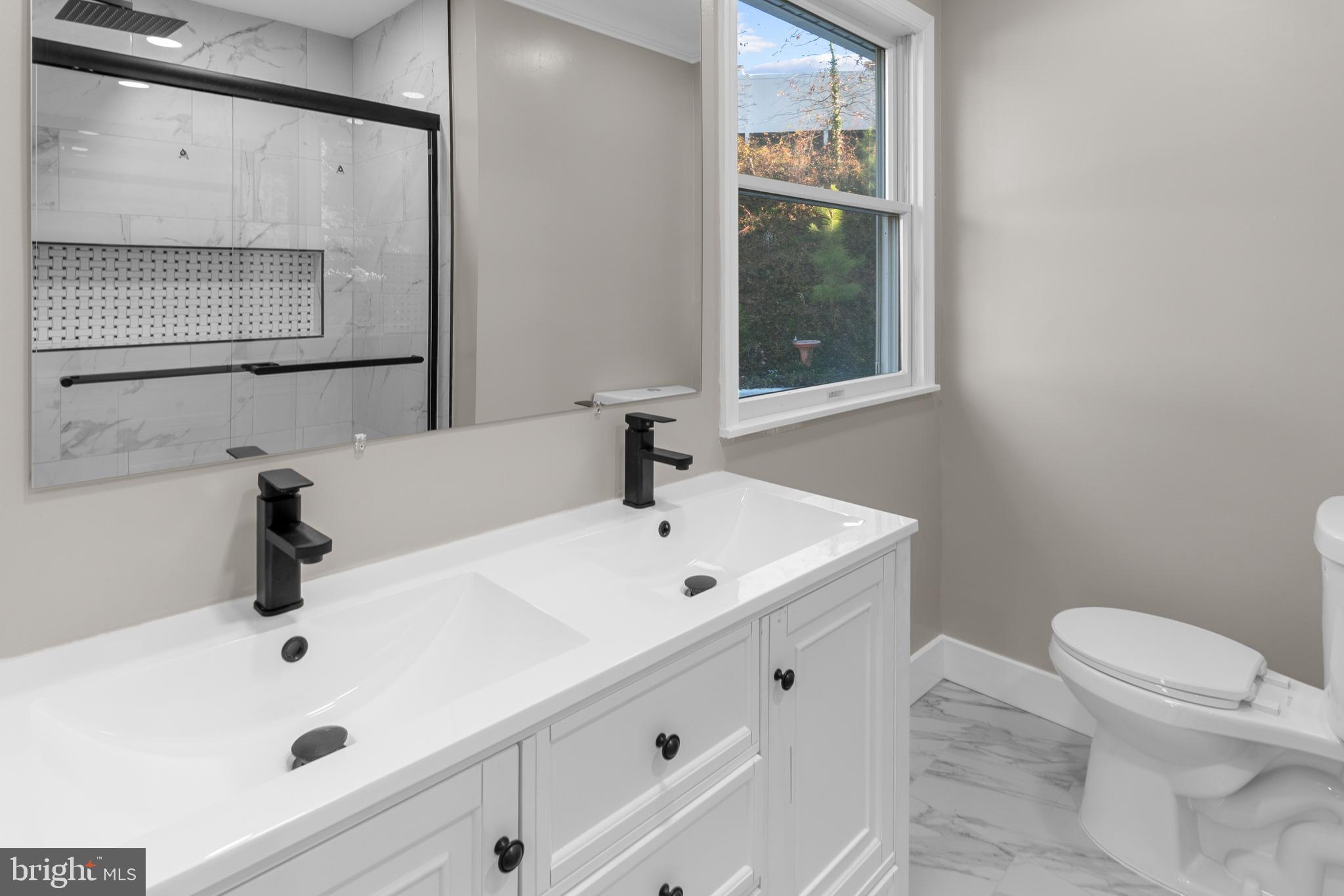 Real estate listing preview #14