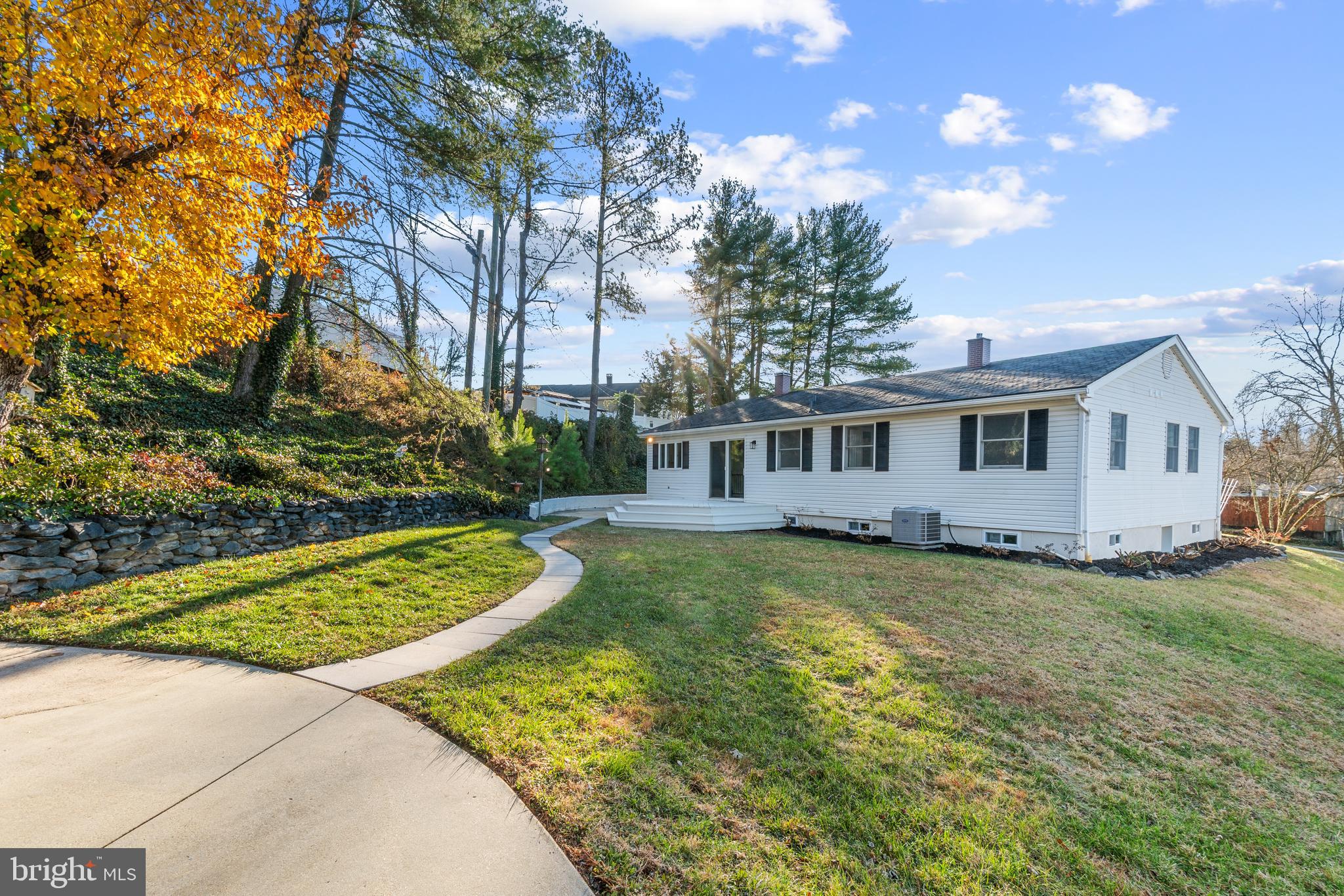 Real estate listing preview #32