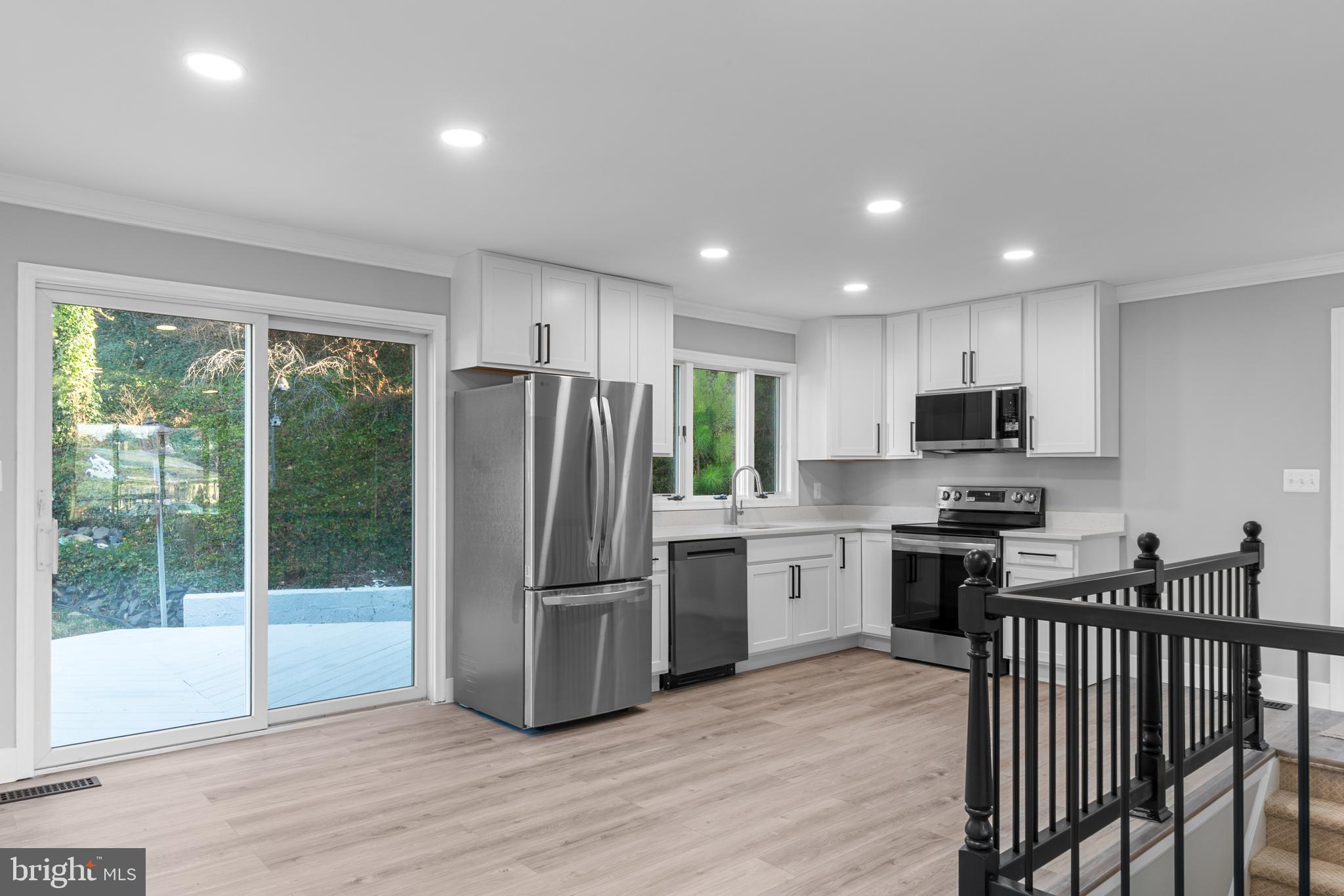 Real estate listing preview #10