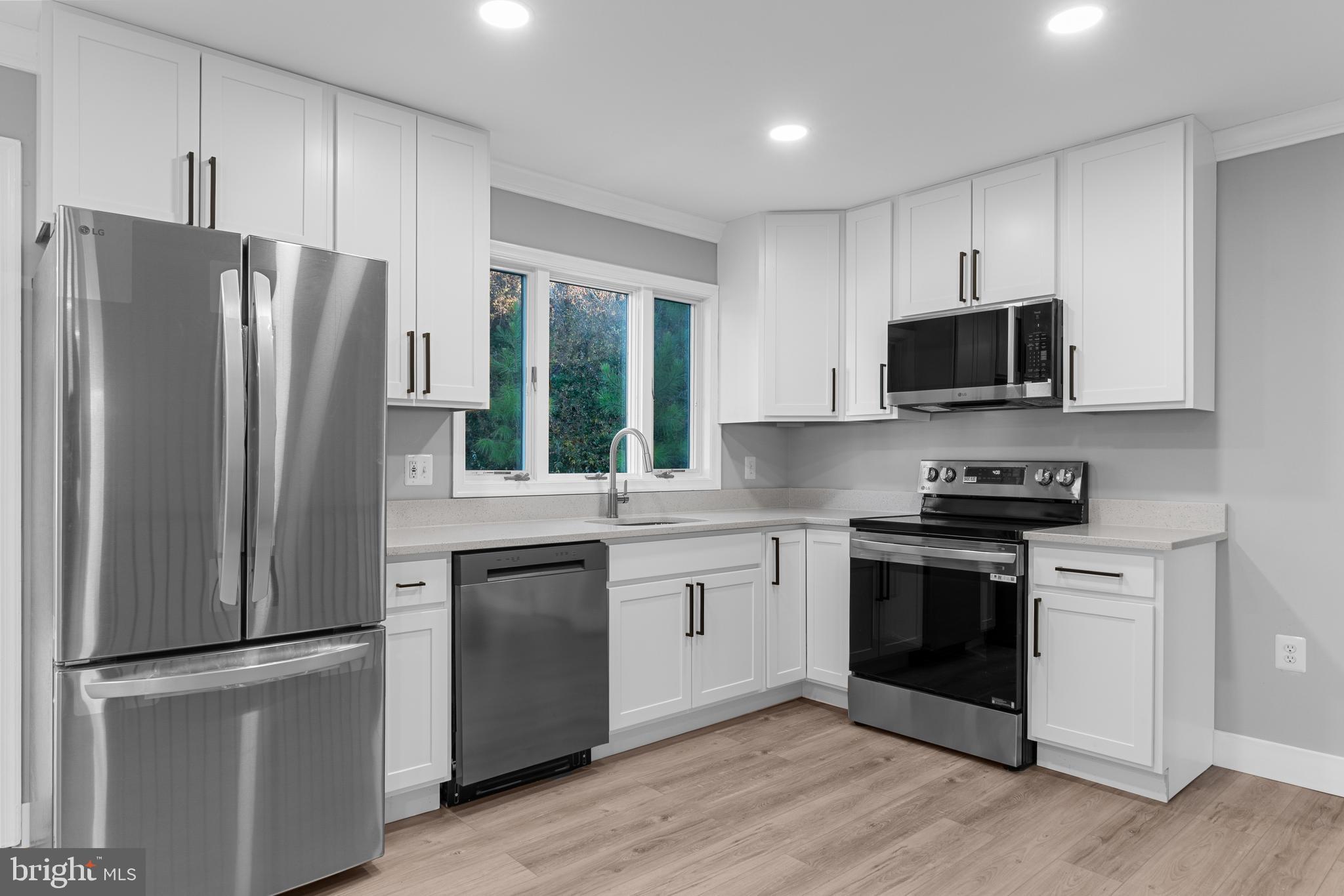 Real estate listing preview #11