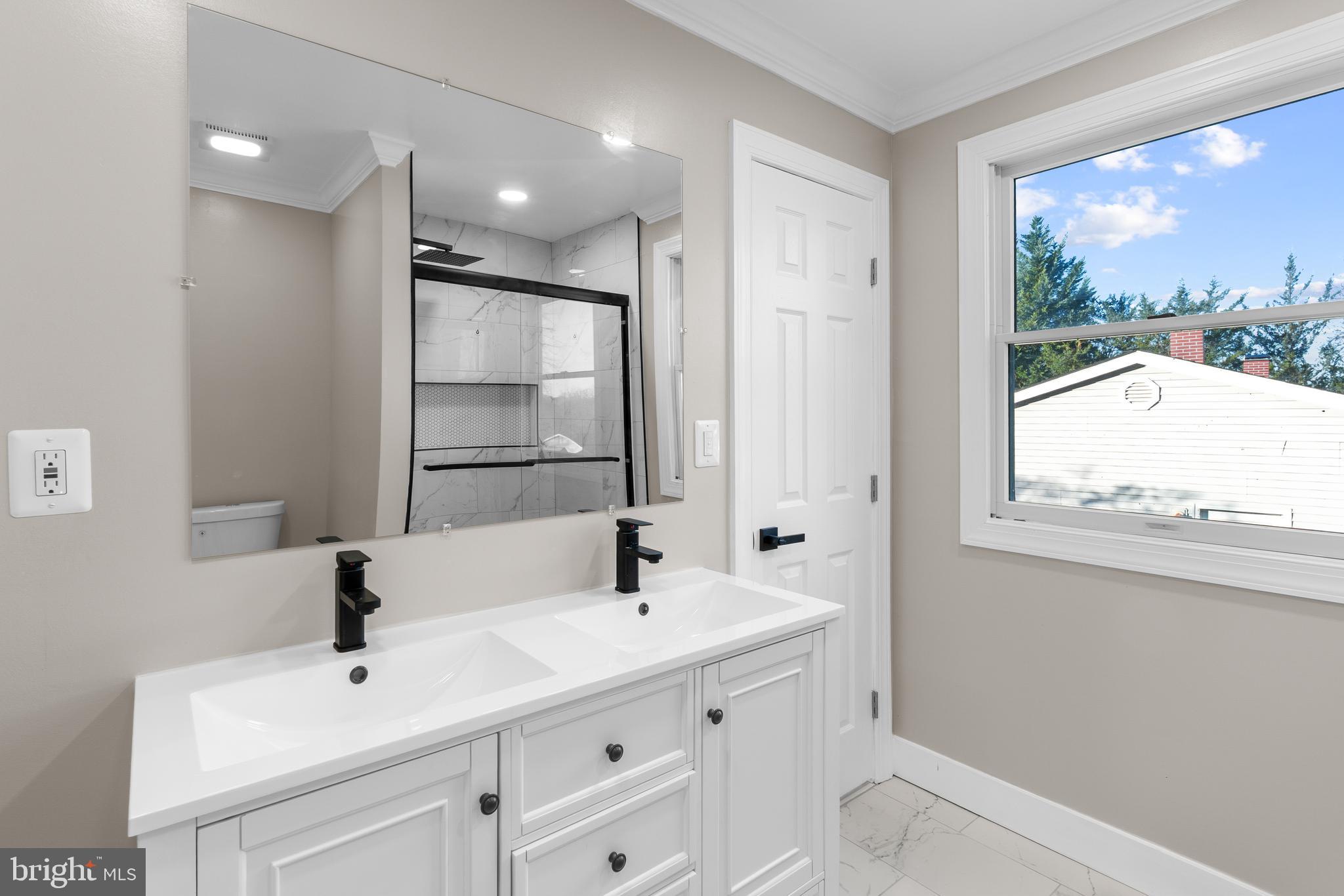 Real estate listing preview #18