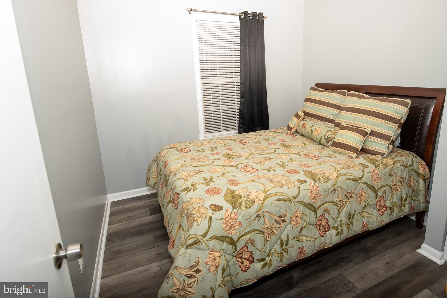 Real estate listing preview #23