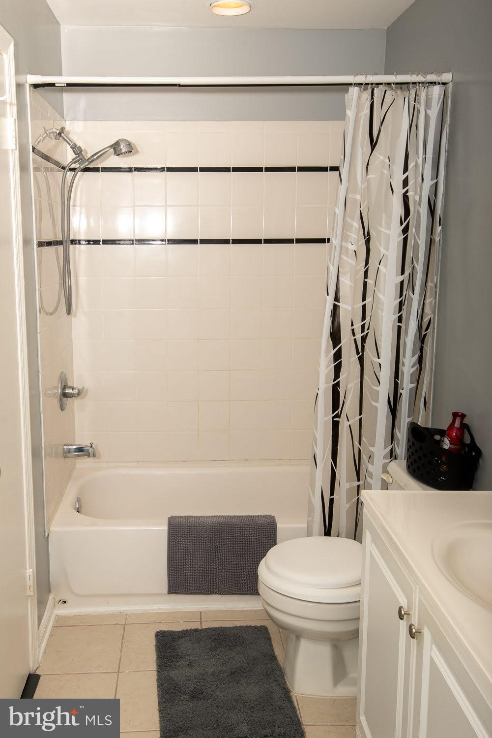 Real estate listing preview #24