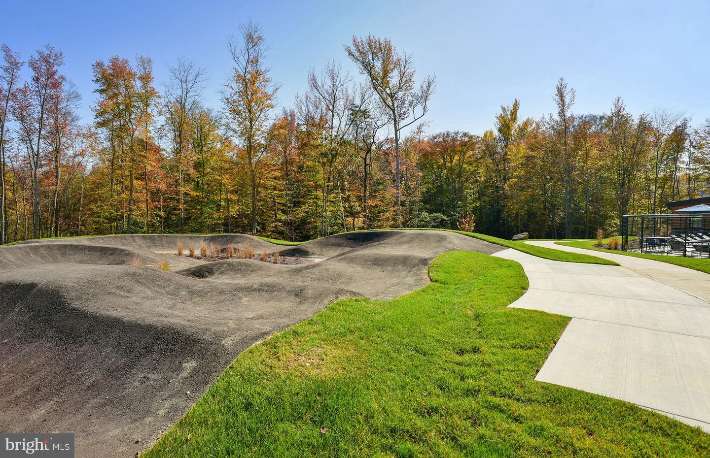 Real estate listing preview #64