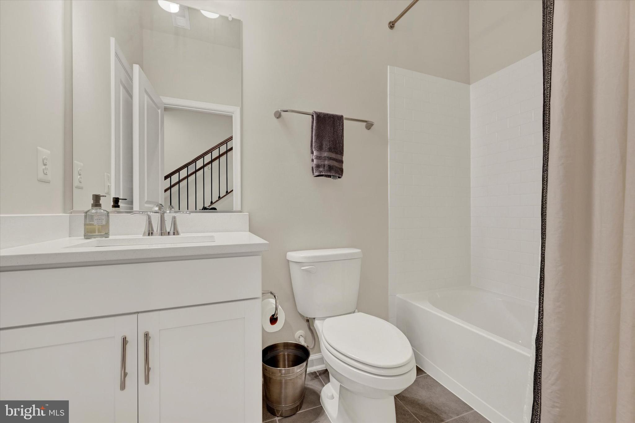 Real estate listing preview #8