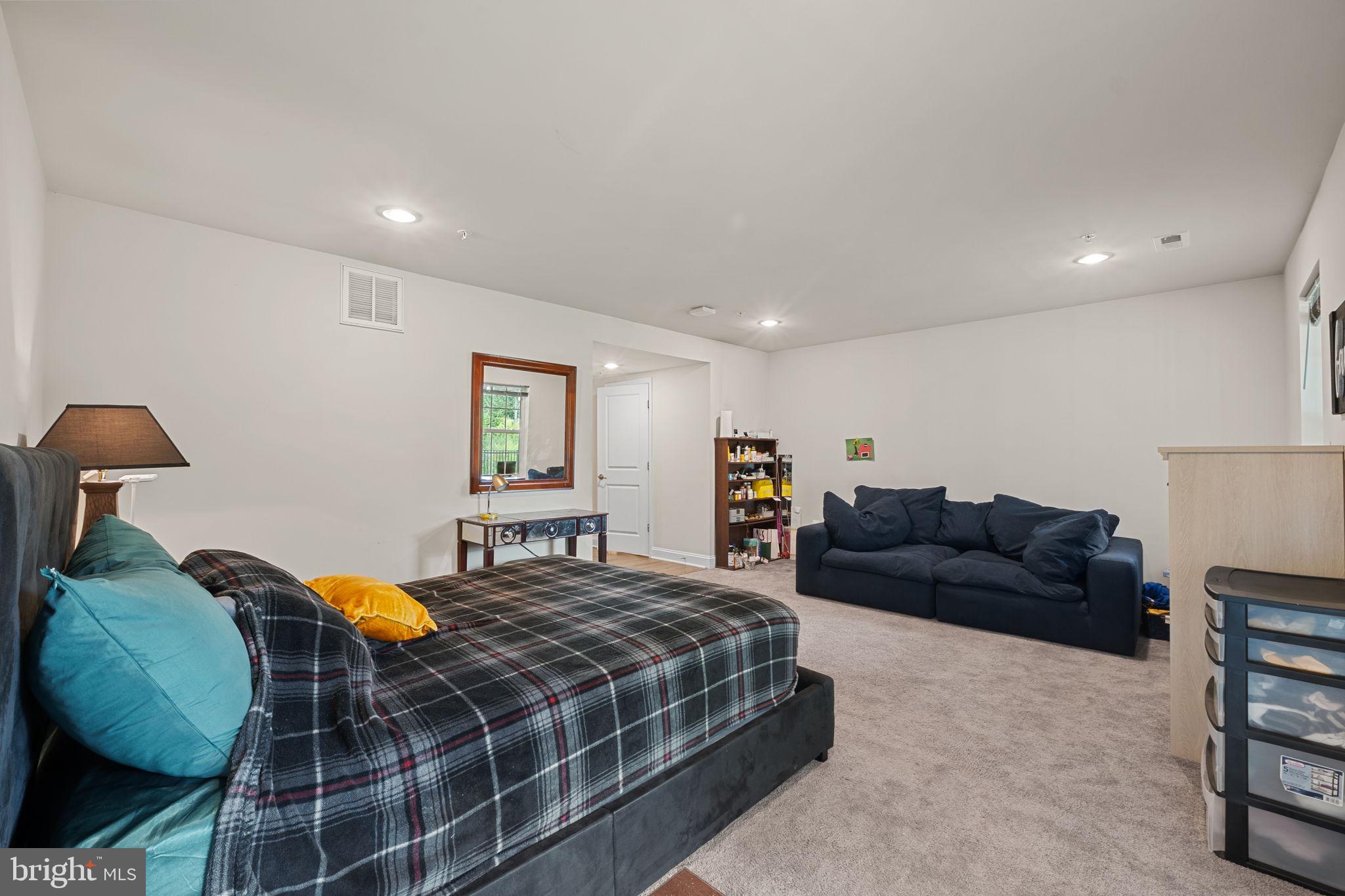 Real estate listing preview #7