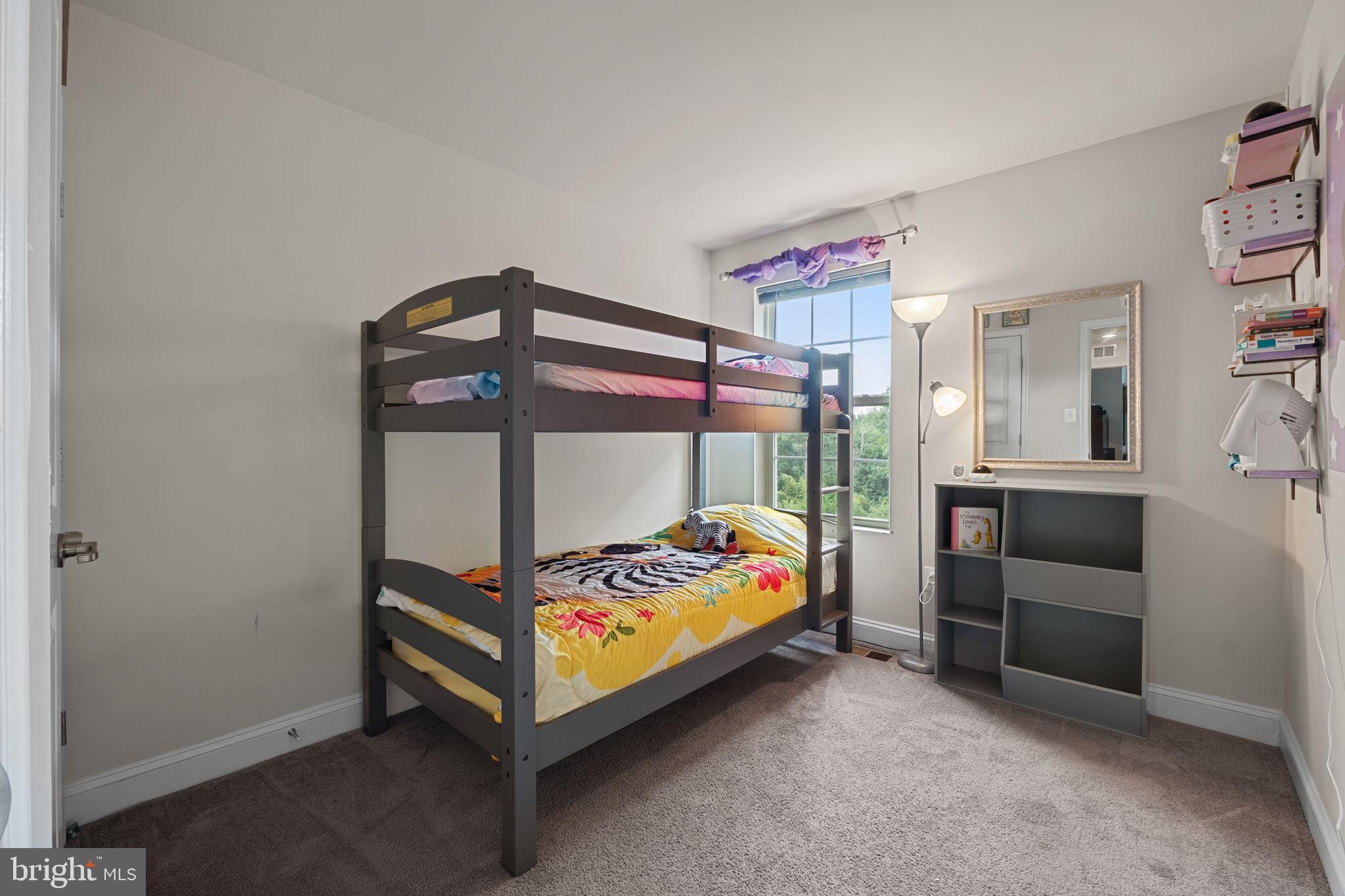 Real estate listing preview #24