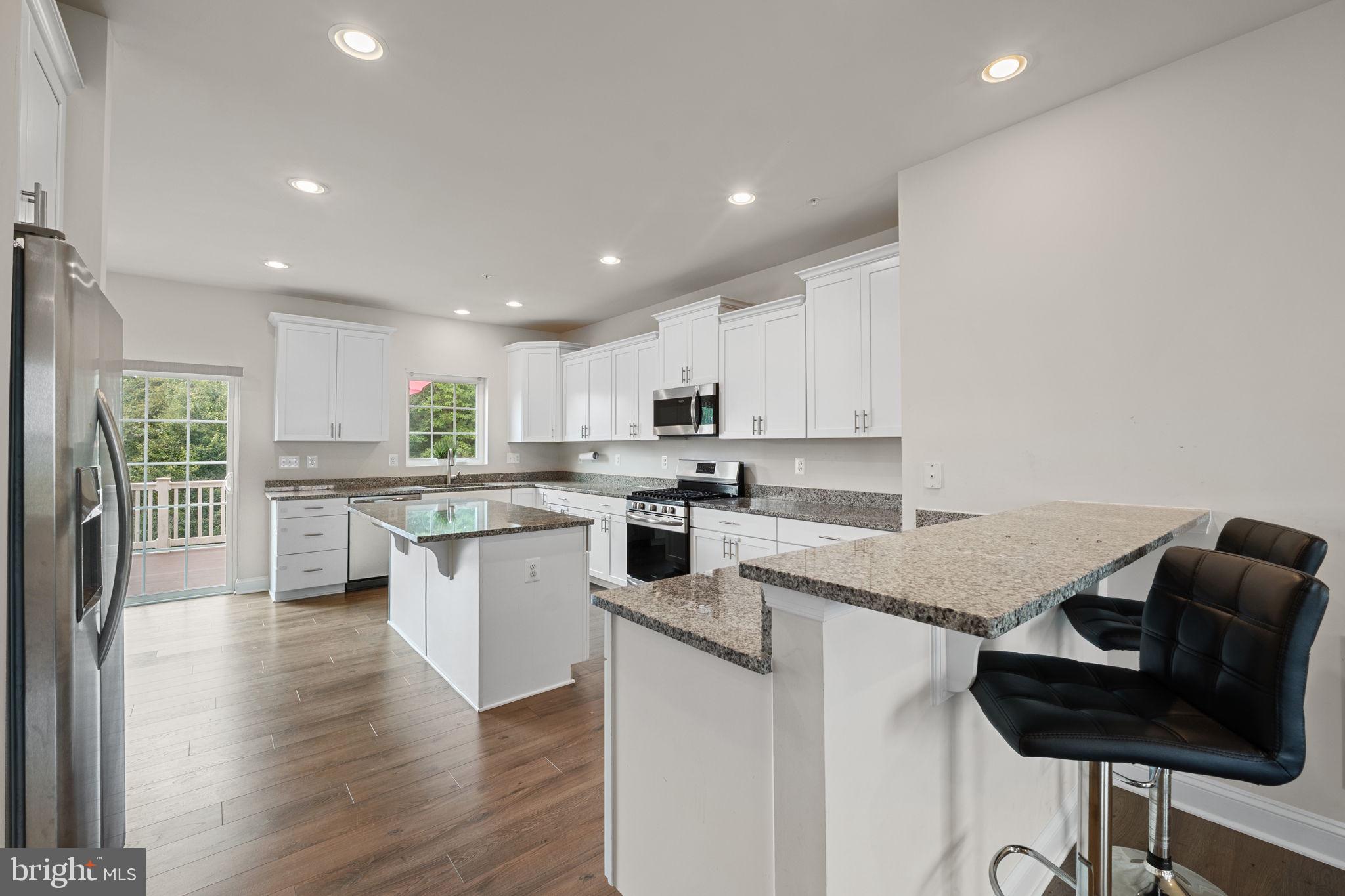 Real estate listing preview #9