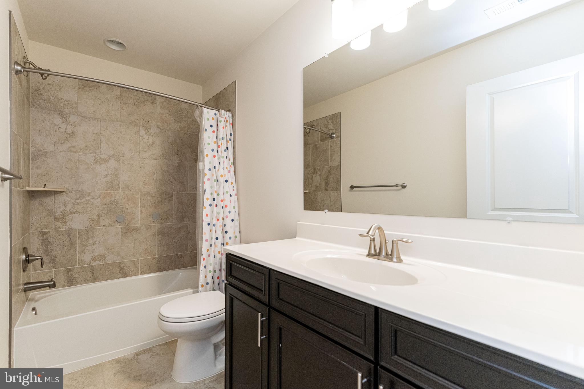 Real estate listing preview #16