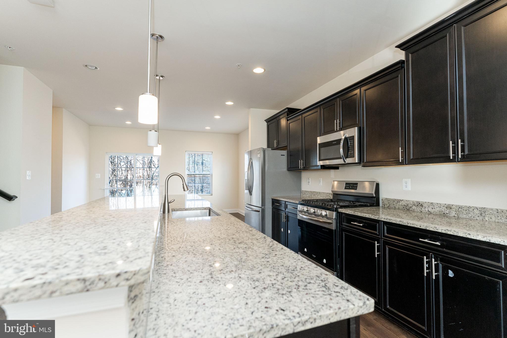 Real estate listing preview #5