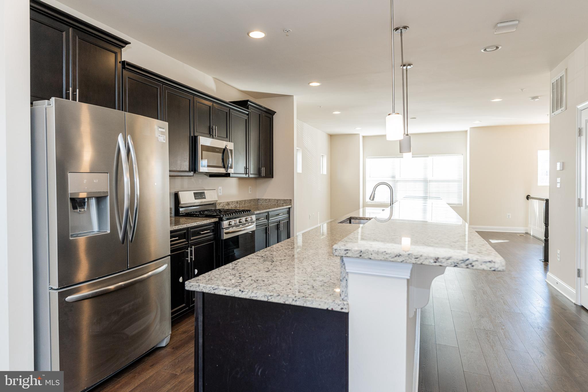 Real estate listing preview #7