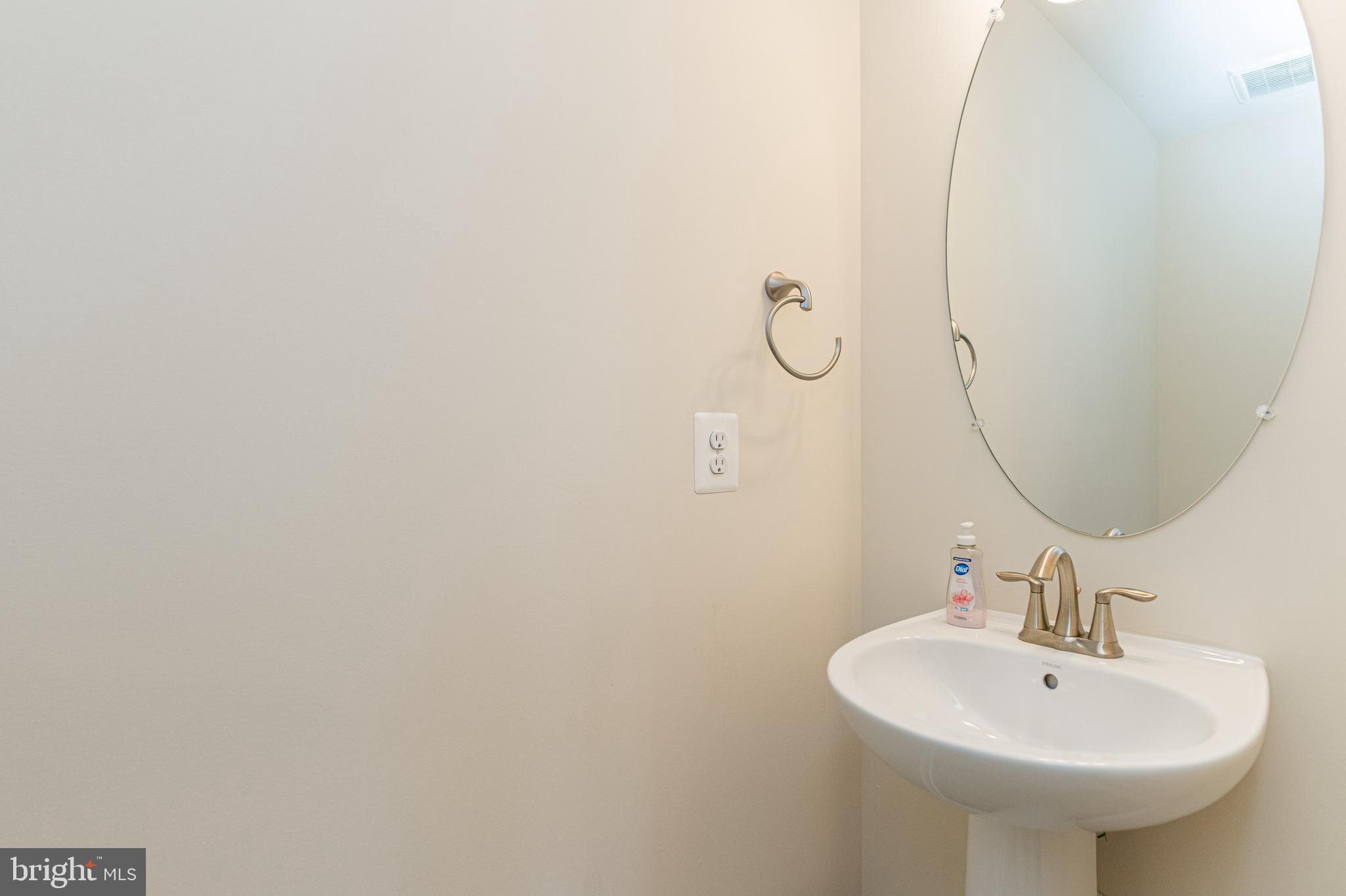 Real estate listing preview #18