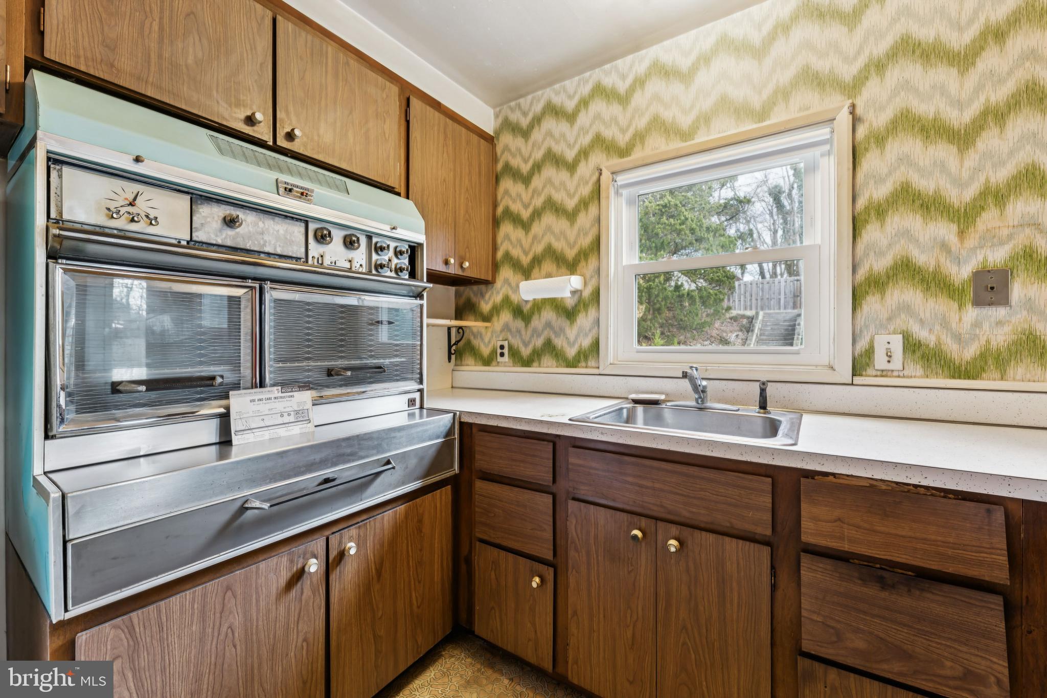 Real estate listing preview #10