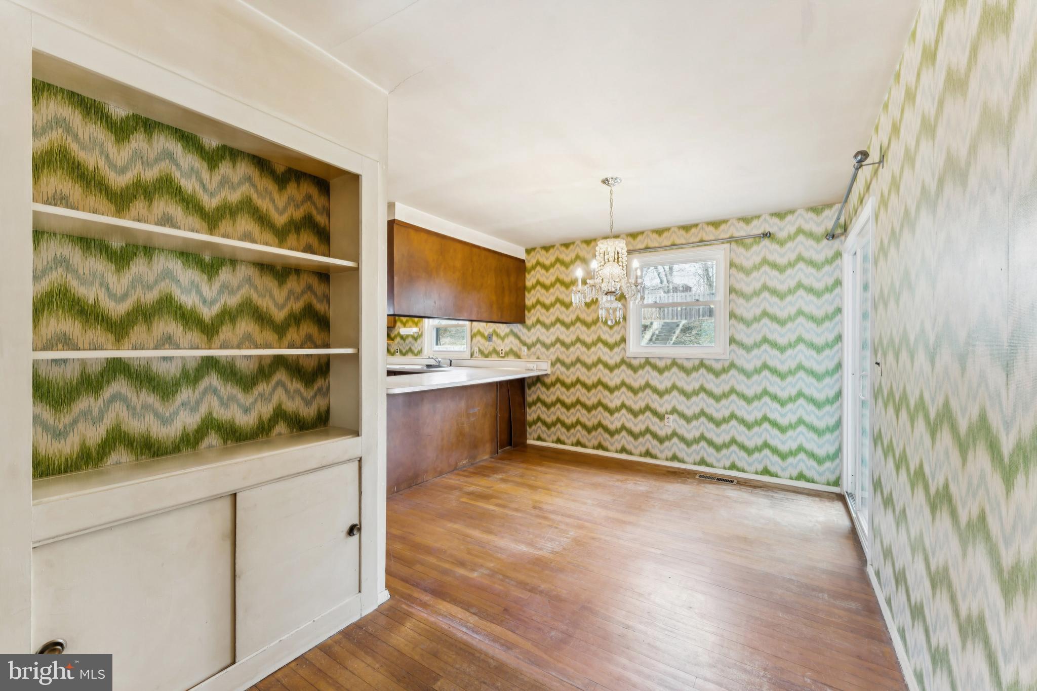 Real estate listing preview #14