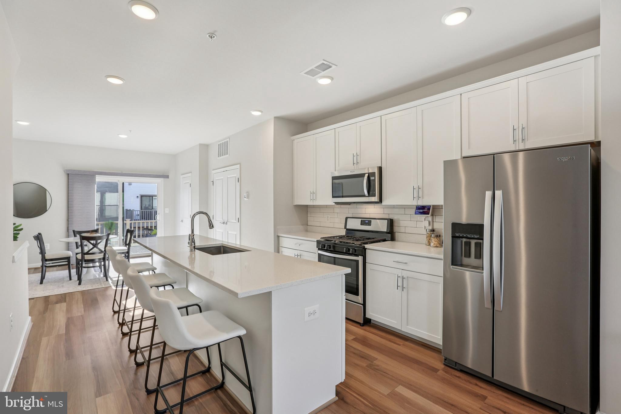 Real estate listing preview #9