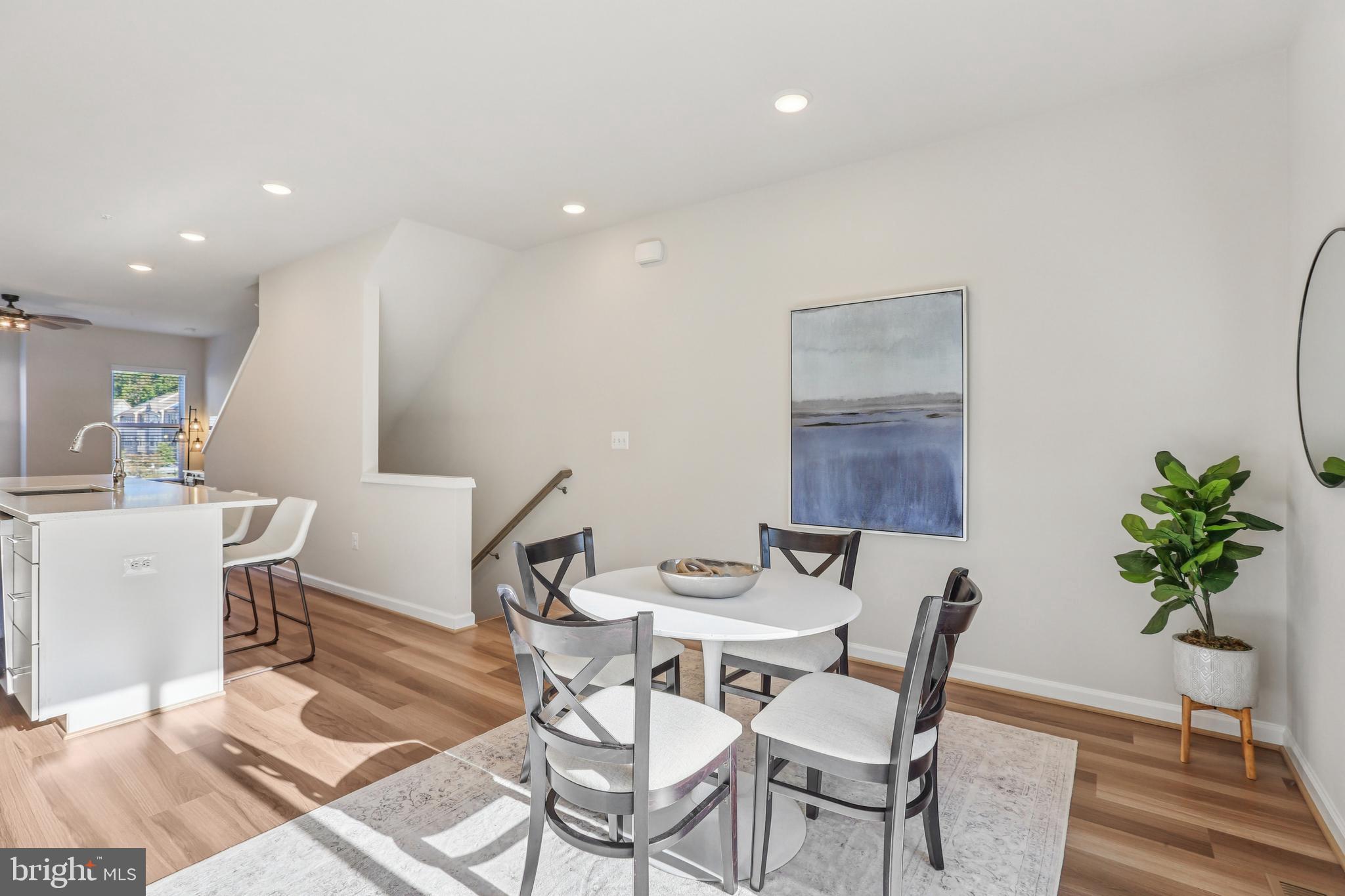 Real estate listing preview #11