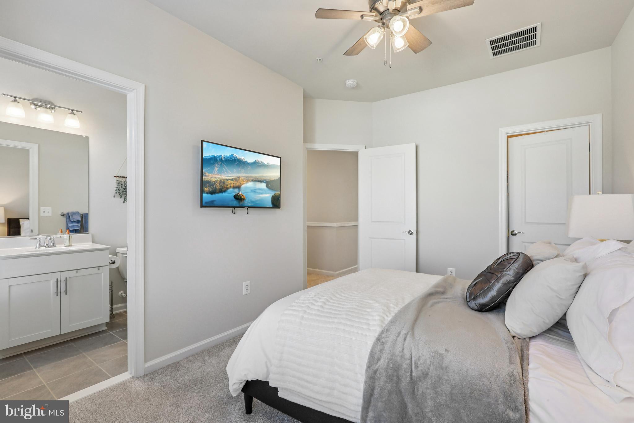 Real estate listing preview #19