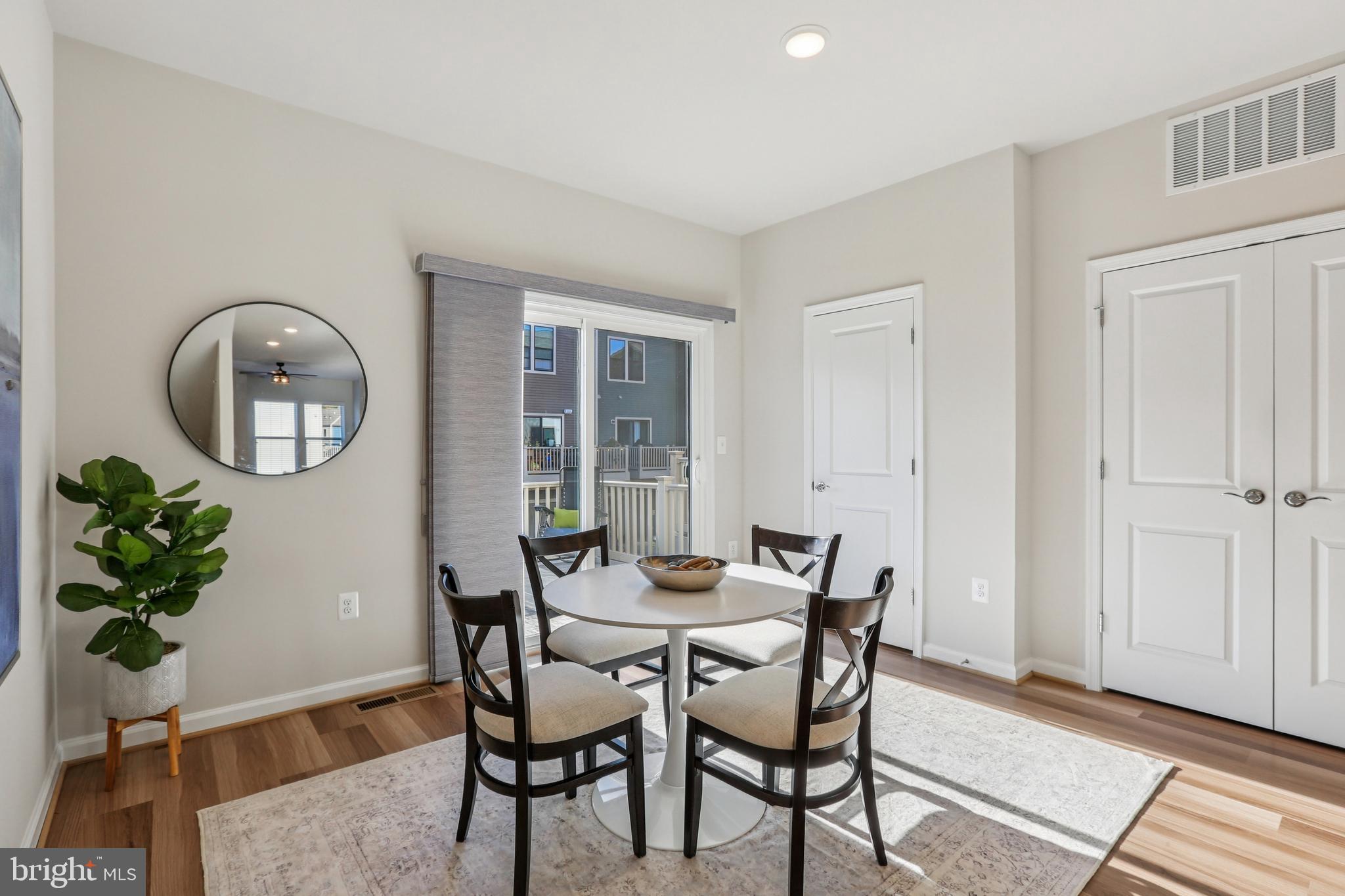 Real estate listing preview #10