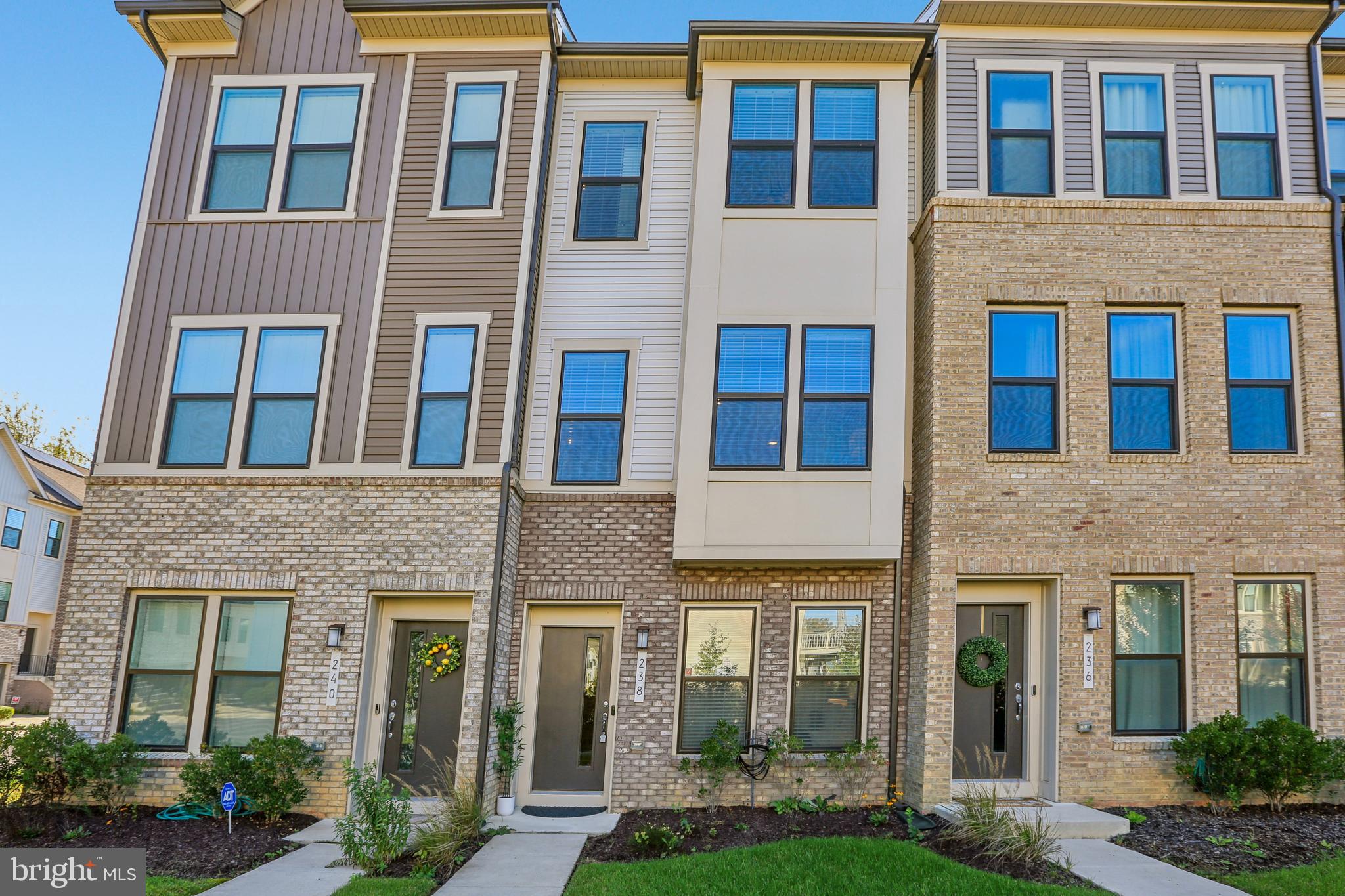 Real estate listing preview #1