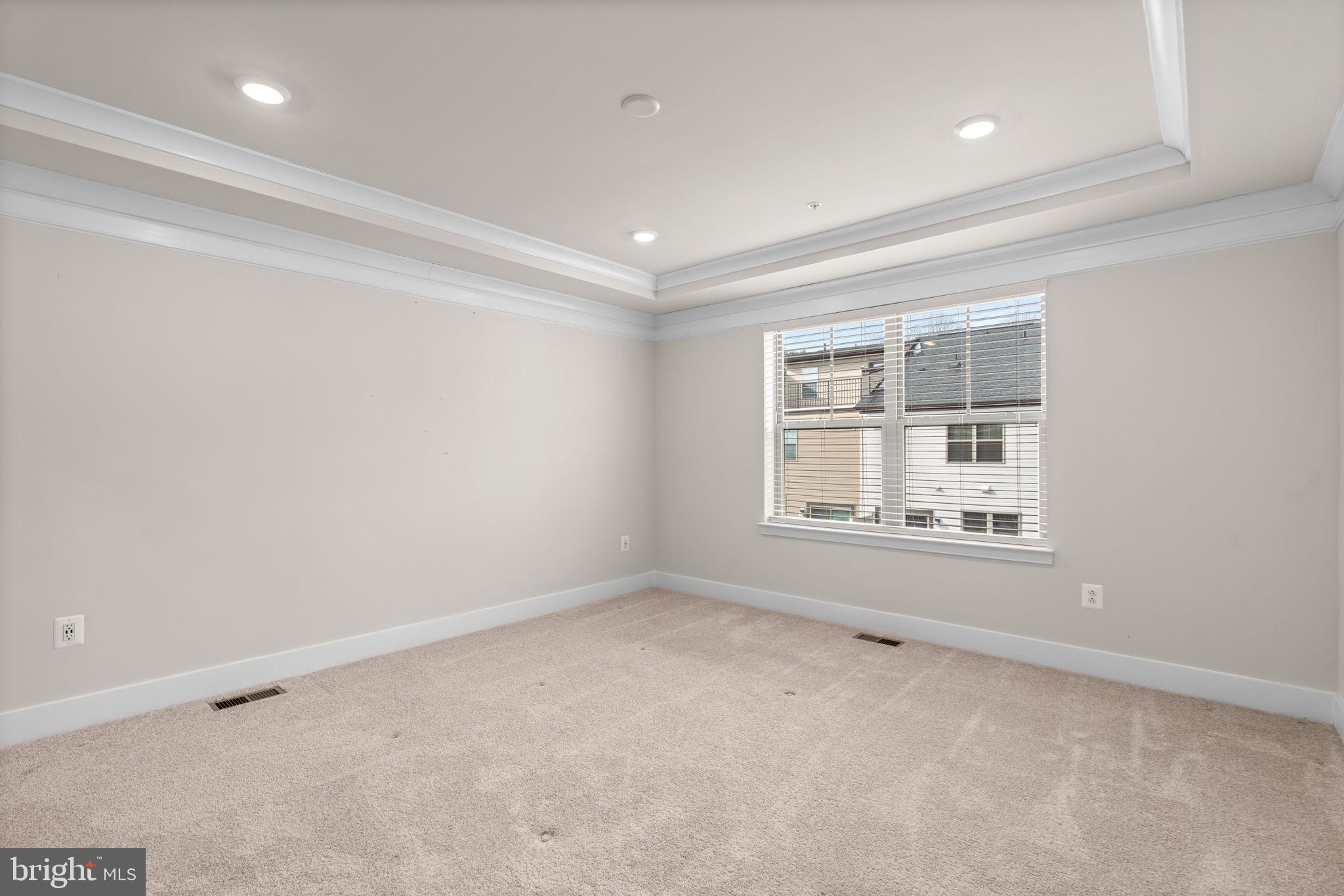 Real estate listing preview #17