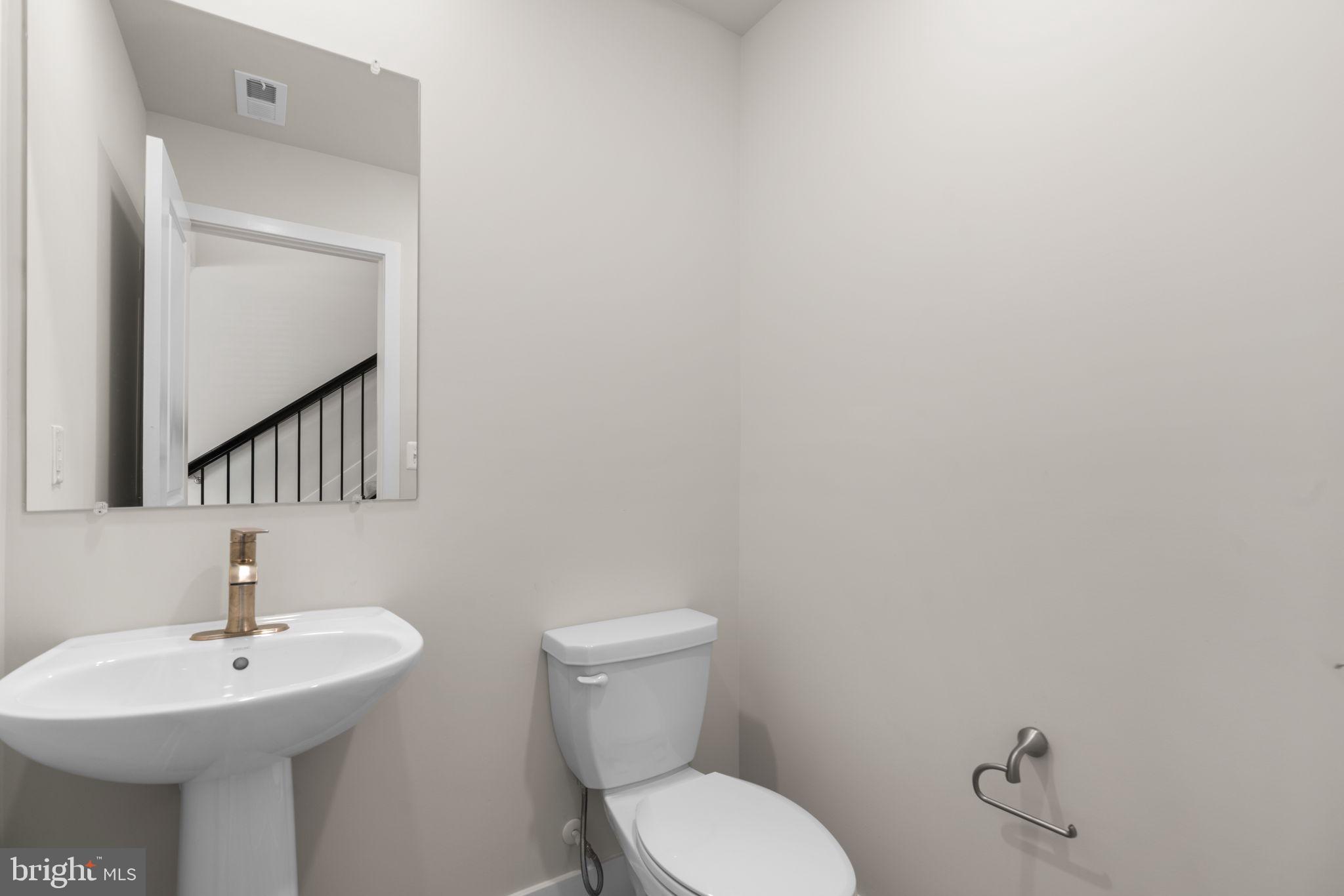 Real estate listing preview #5