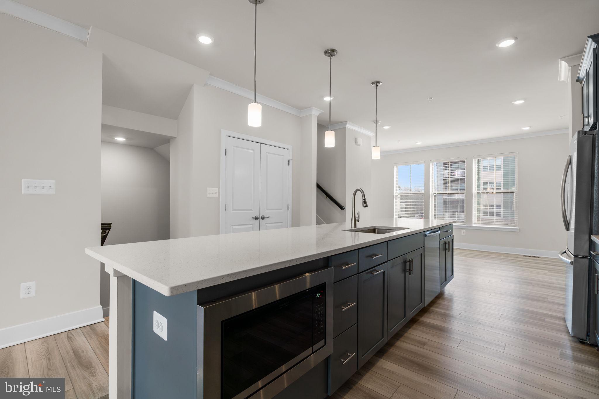 Real estate listing preview #7