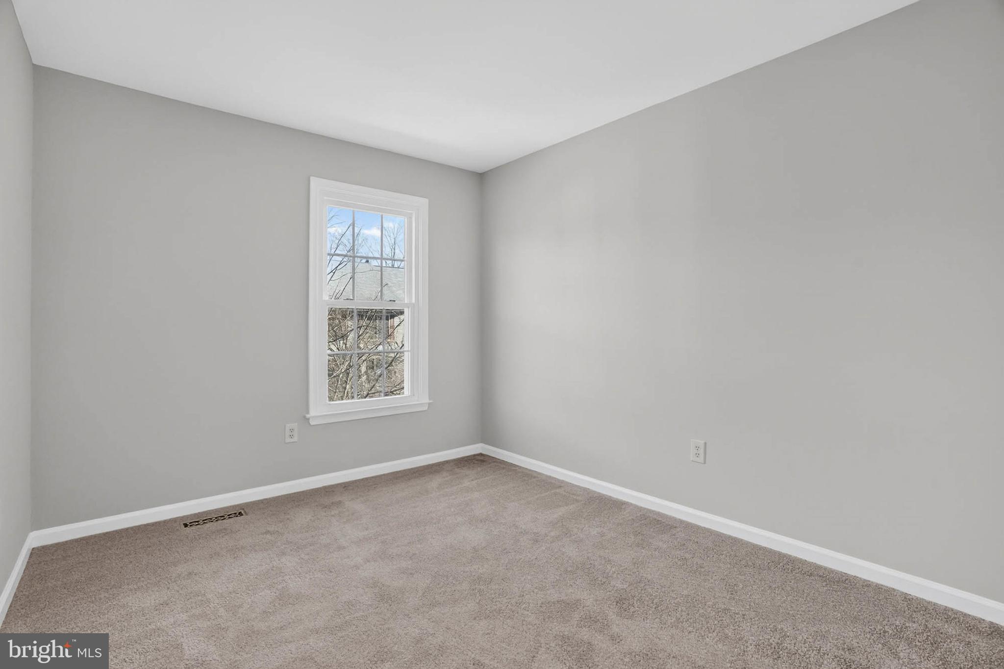 Real estate listing preview #25